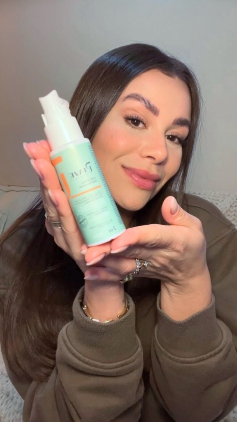 Instagram post from piavecosmetics. This post is in position 1.