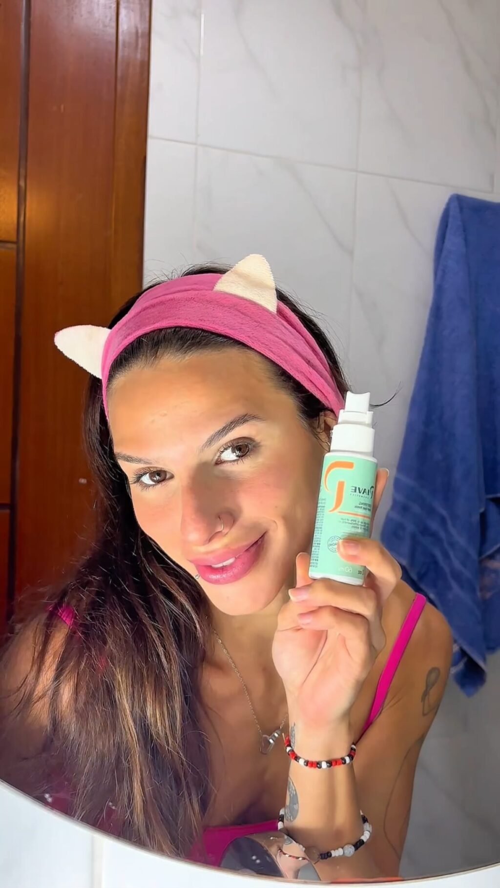 Instagram post from piavecosmetics. This post is in position 0.