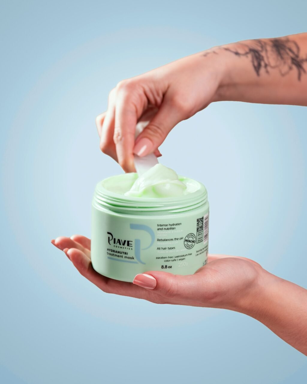 Instagram post from piavecosmetics.global. This post is in position 4.