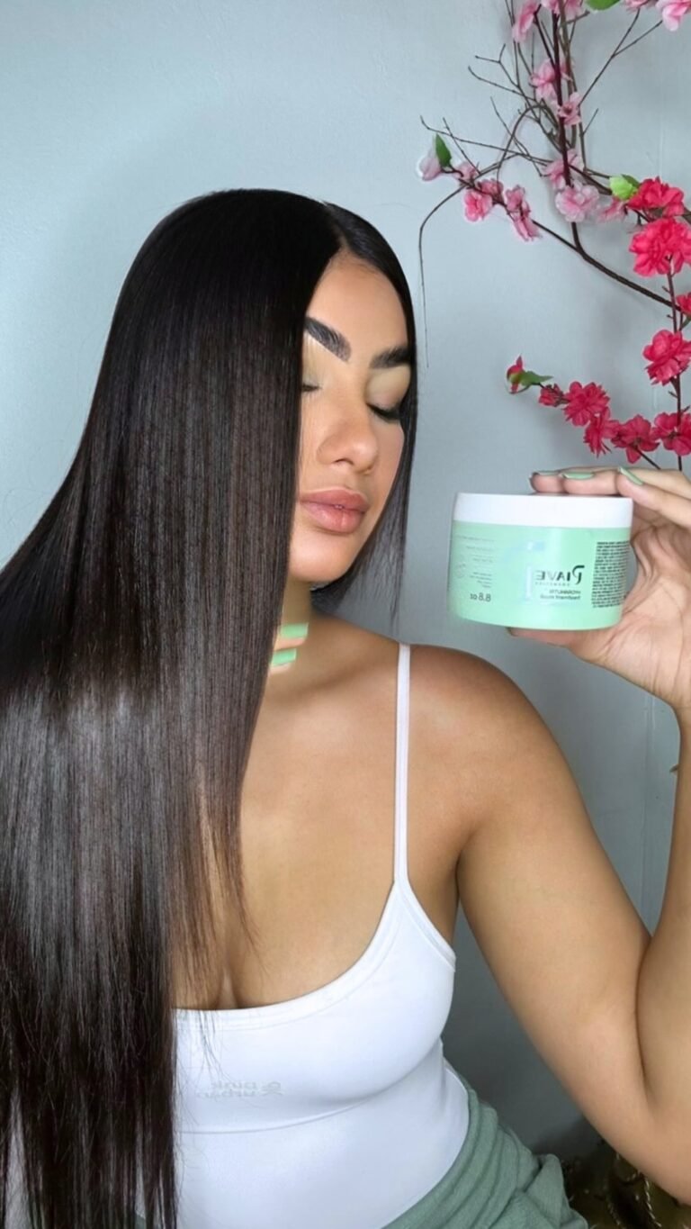 Instagram post from piavecosmetics. This post is in position 1.