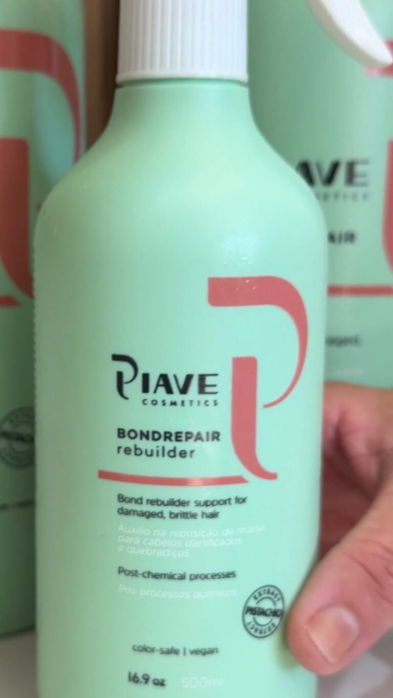 Instagram post from piavecosmetics. This post is in position 1.
