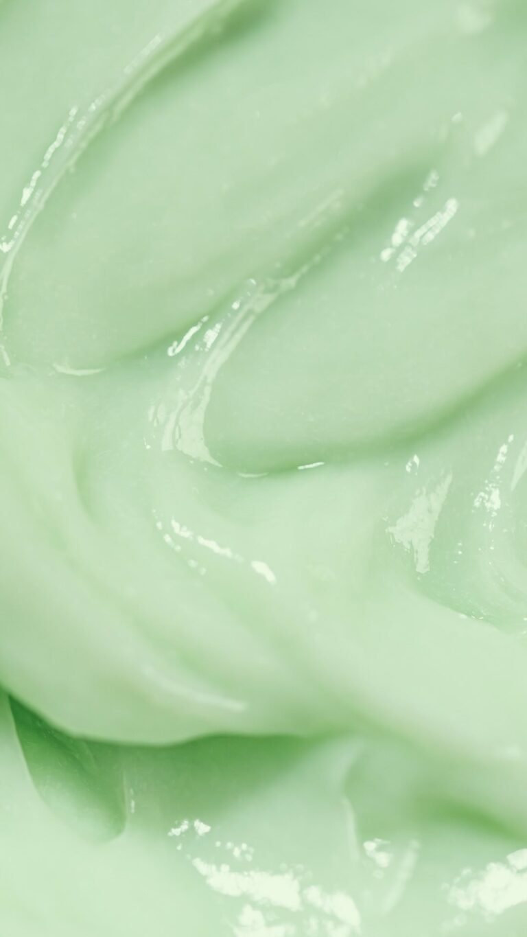 Instagram post from piavecosmetics.global. This post is in position 1.