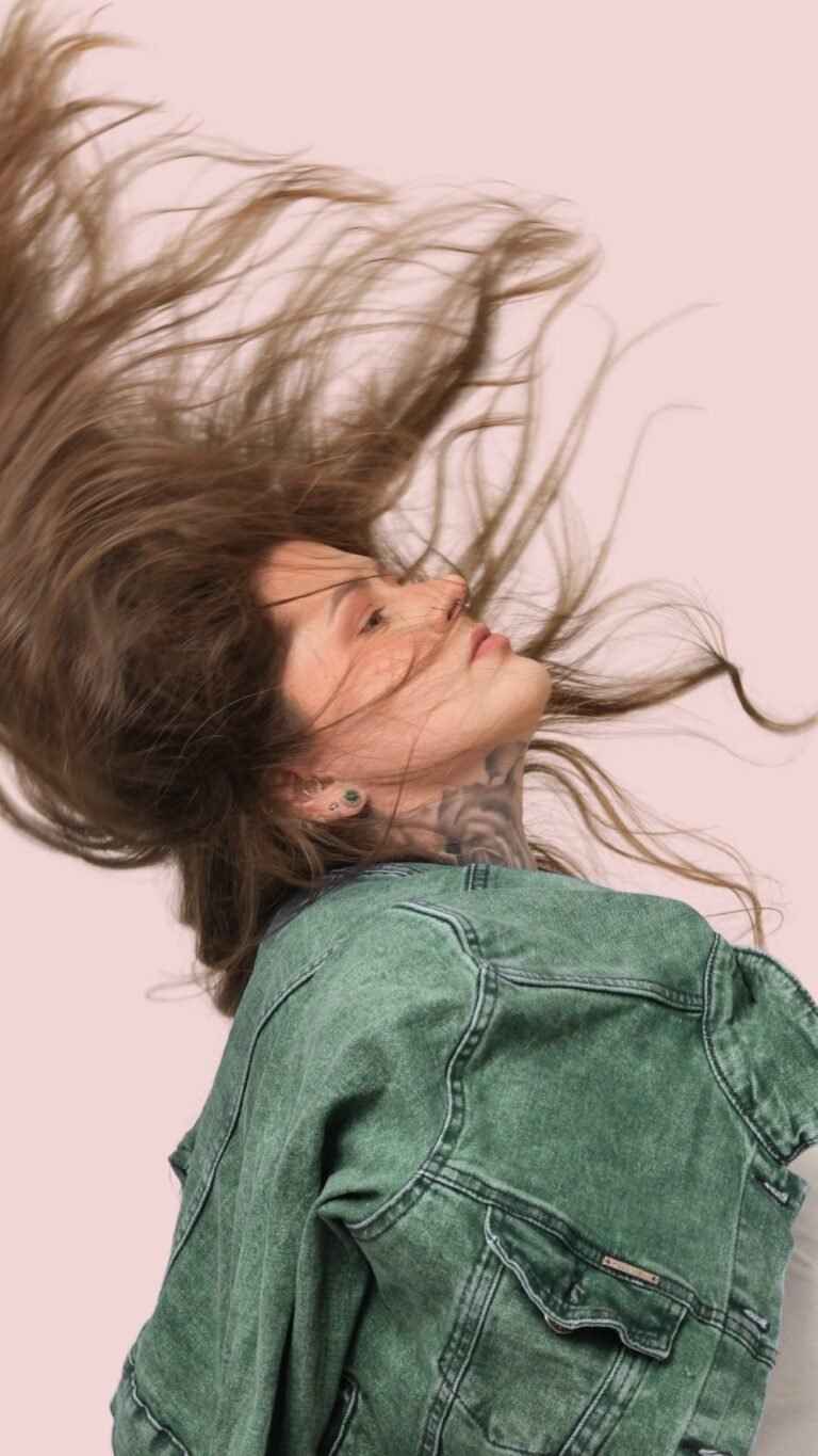 Instagram post from piavecosmetics.global. This post is in position 5.