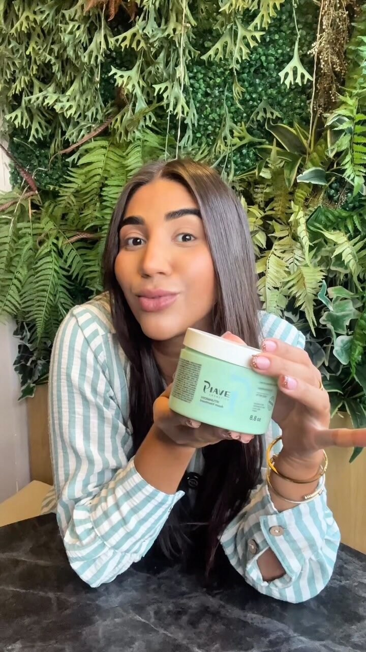 Instagram post from piavecosmetics. This post is in position 1.