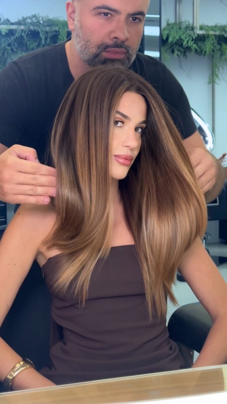 Instagram post from piavecosmetics. This post is in position 1.